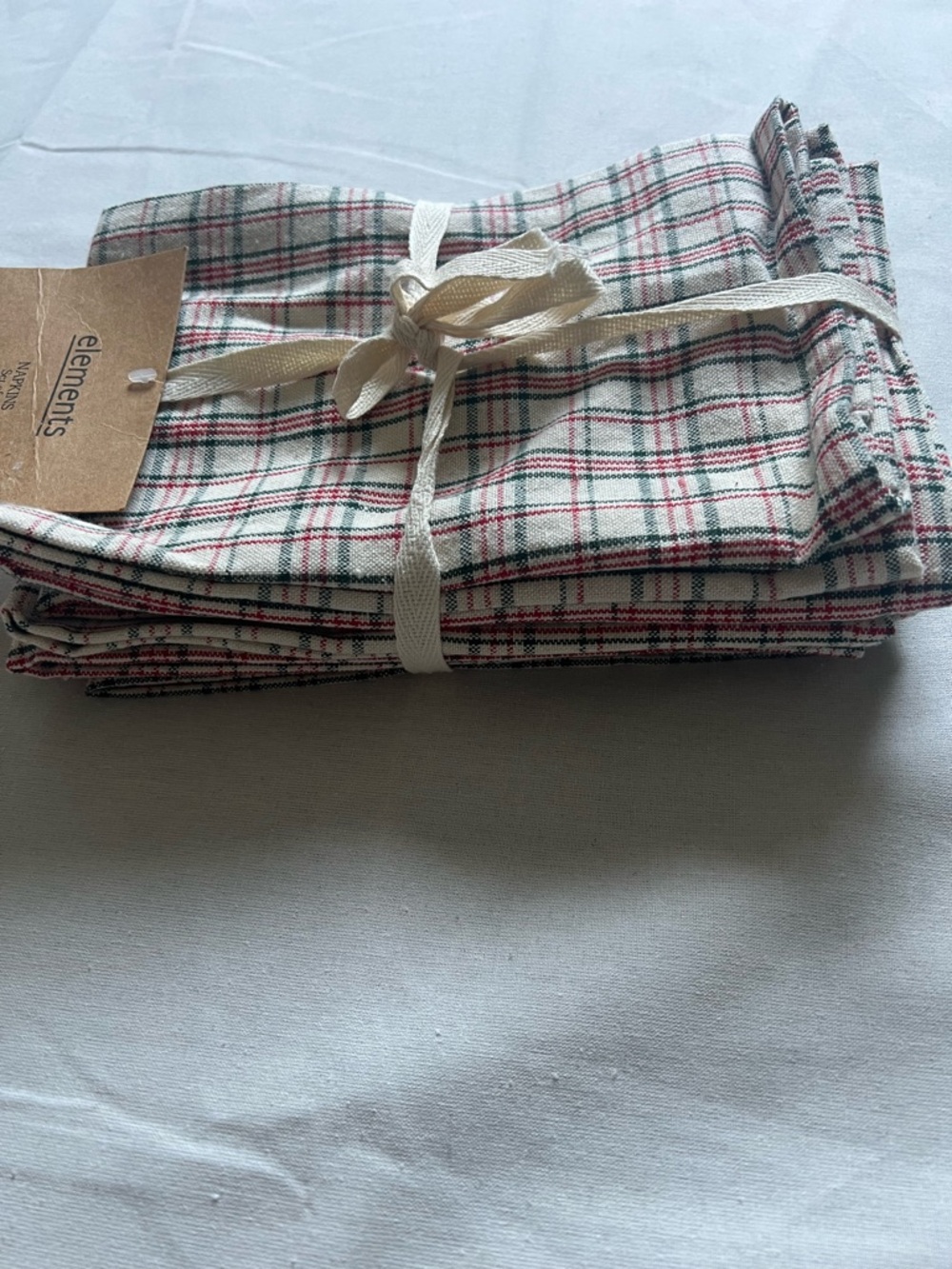 NWT Element Plaid Cotton Napkin Set of eight ,Red, Green, beige